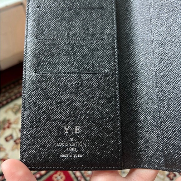 Louis Vuitton Graphite Bifold Wallet - Picture 6 of 9
